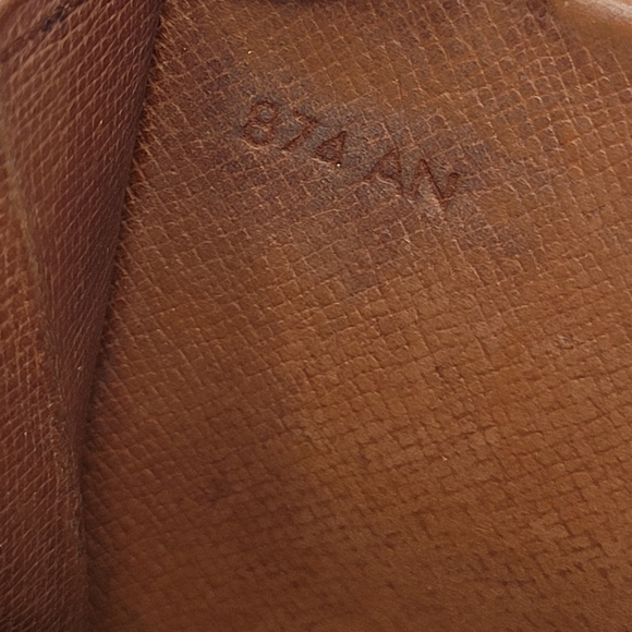 Louis Vuitton Elise Doublesided Compact Wallet - Picture 12 of 12